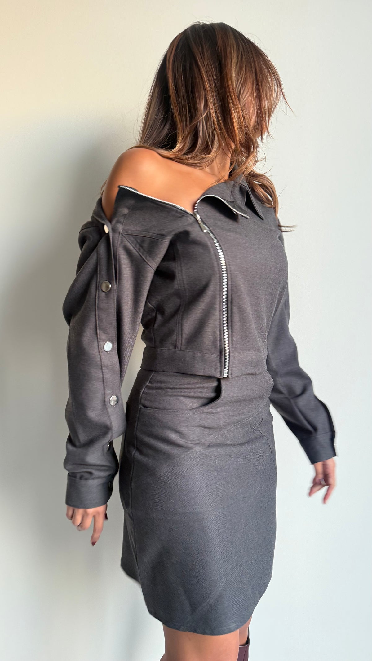 Grey set